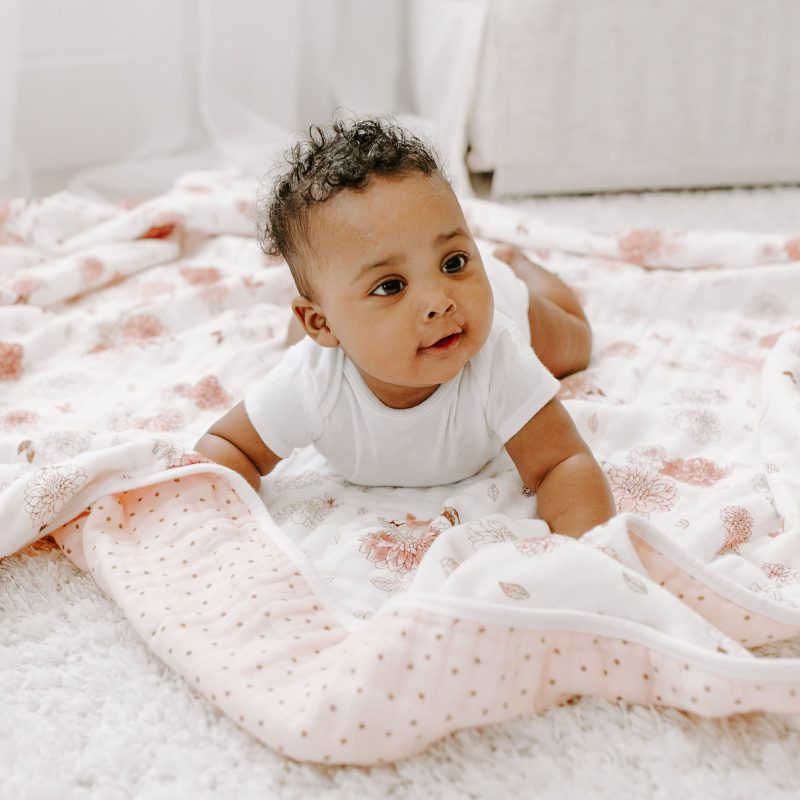 6149 3 dahlias baby cotton muslin blanket