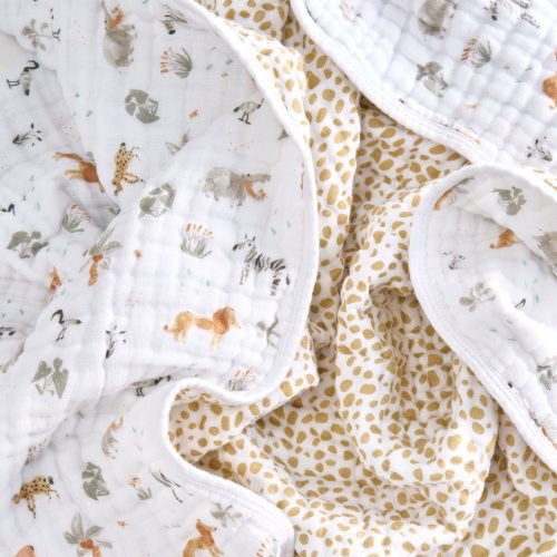 EMBC10030 adenandanais dreamblanket giraffesafari 3