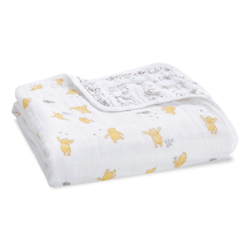 embc10004di 1 aden muslin blanket winnie and friends min 1